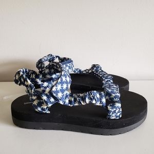 Women's Blue Loris Sandals Size 7